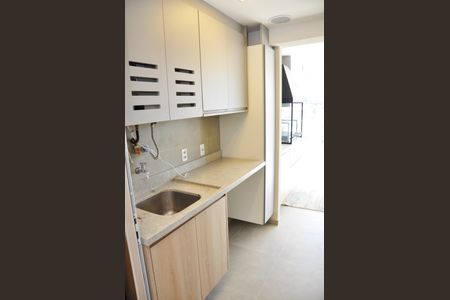 Área de Serviço de apartamento para alugar com 2 quartos, 70m² em Parque Sao Domingos, São Paulo