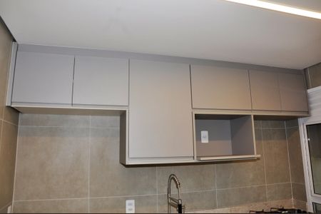 Cozinha de apartamento para alugar com 2 quartos, 70m² em Parque Sao Domingos, São Paulo