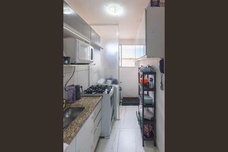 Cozinha de apartamento à venda com 2 quartos, 44m² em Jardim Marcia, Campinas