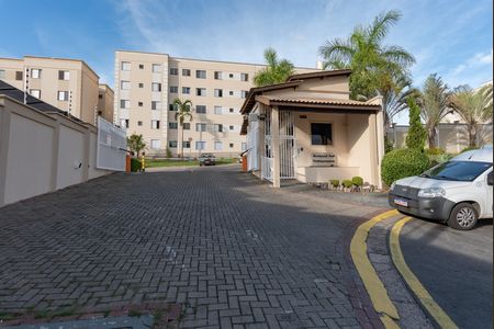 Apartamento à venda com 44m², 2 quartos e 1 vaga Apartamento à venda com 44m², 2 quartos e 1 vagaFachada e portaria