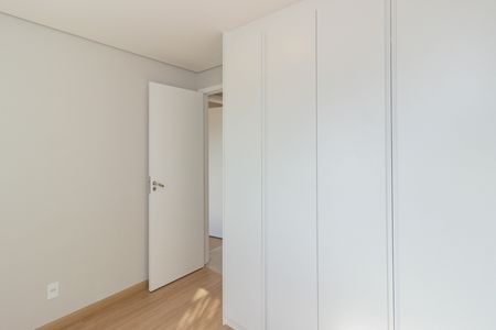 Quarto 2 de apartamento para alugar com 2 quartos, 70m² em Parque Sao Domingos, São Paulo