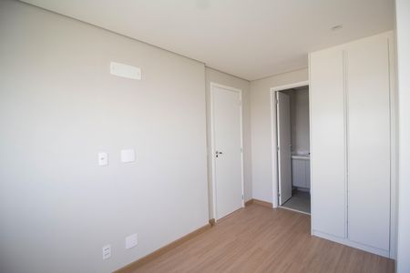 Quarto 1 - Suíte de apartamento para alugar com 2 quartos, 70m² em Parque Sao Domingos, São Paulo