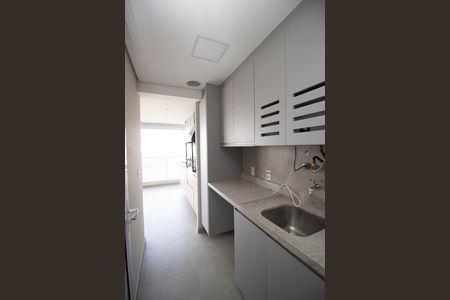 Área de Serviço de apartamento para alugar com 2 quartos, 70m² em Parque Sao Domingos, São Paulo