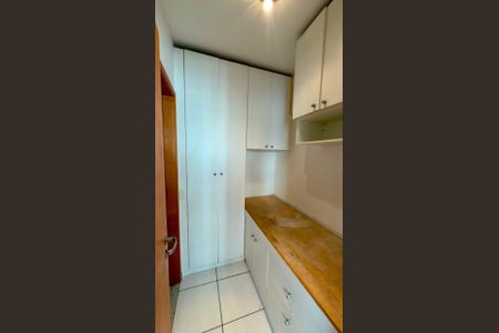 Apartamento à venda com 117m², 3 quartos e 3 vagas Apartamento à venda com 117m², 3 quartos e 3 vagasarea de serviço