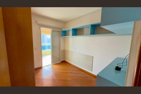 Apartamento à venda com 117m², 3 quartos e 3 vagas Apartamento à venda com 117m², 3 quartos e 3 vagasQuarto 1