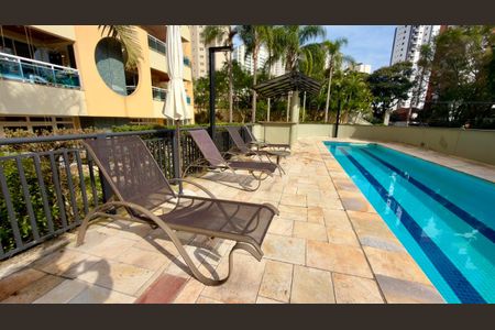 Apartamento à venda com 117m², 3 quartos e 3 vagas Apartamento à venda com 117m², 3 quartos e 3 vagasPiscina