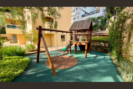 Apartamento à venda com 117m², 3 quartos e 3 vagas Apartamento à venda com 117m², 3 quartos e 3 vagasPlayground