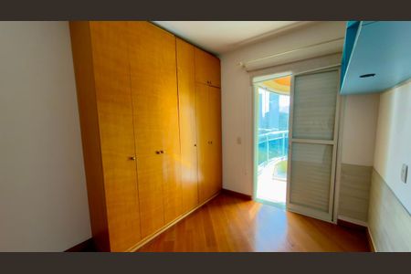 Apartamento à venda com 117m², 3 quartos e 3 vagas Apartamento à venda com 117m², 3 quartos e 3 vagasQuarto 1