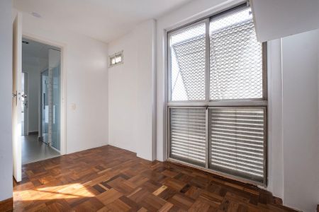 Apartamento para alugar com 180m², 3 quartos e 1 vaga Apartamento para alugar com 180m², 3 quartos e 1 vagaSuíte 2