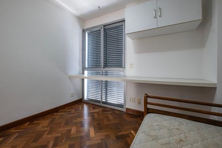 Apartamento para alugar com 180m², 3 quartos e 1 vaga Apartamento para alugar com 180m², 3 quartos e 1 vagaQuarto 3
