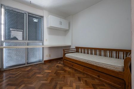 Apartamento para alugar com 180m², 3 quartos e 1 vaga Apartamento para alugar com 180m², 3 quartos e 1 vagaQuarto 3