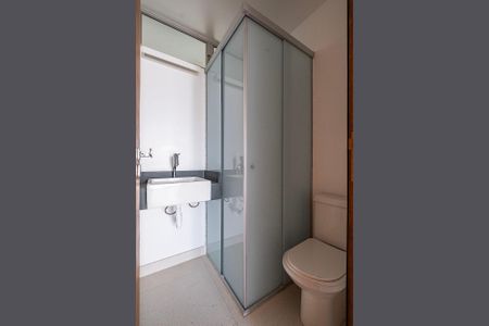 Banheiro de apartamento para alugar com 3 quartos, 180m² em Pinheiros, São Paulo