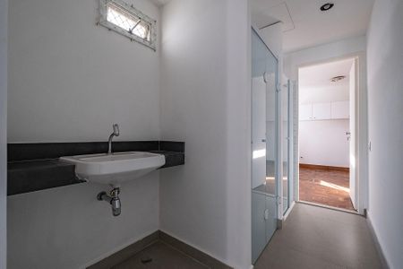 Apartamento para alugar com 180m², 3 quartos e 1 vaga Apartamento para alugar com 180m², 3 quartos e 1 vagaSuíte 2
