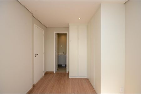 Apartamento para alugar com 70m², 2 quartos e 2 vagas Apartamento para alugar com 70m², 2 quartos e 2 vagasSuíte