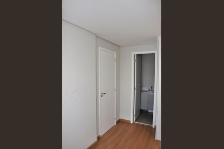 Apartamento para alugar com 70m², 2 quartos e 2 vagas Apartamento para alugar com 70m², 2 quartos e 2 vagasDetalhe - Quarto 01 com Suíte