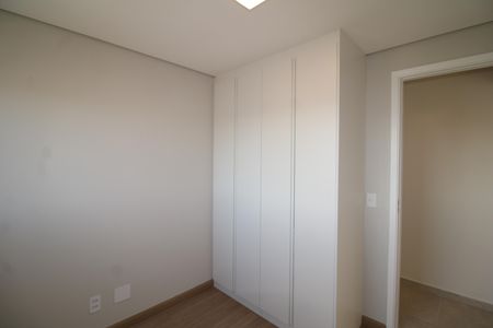 Quarto 2 de kitnet/studio para alugar com 2 quartos, 70m² em Parque Sao Domingos, São Paulo