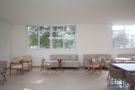 Apartamento à venda com 70m², 2 quartos e 2 vagas Apartamento à venda com 70m², 2 quartos e 2 vagasÁrea comum - Salão de festas