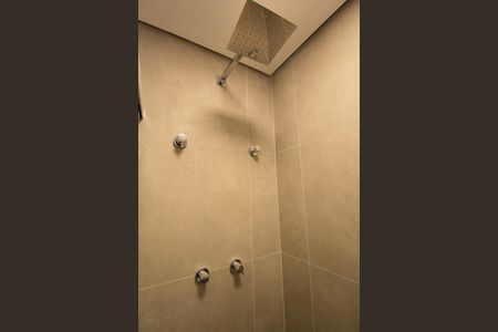 Apartamento à venda com 70m², 2 quartos e 2 vagas Apartamento à venda com 70m², 2 quartos e 2 vagasBanheiro Social