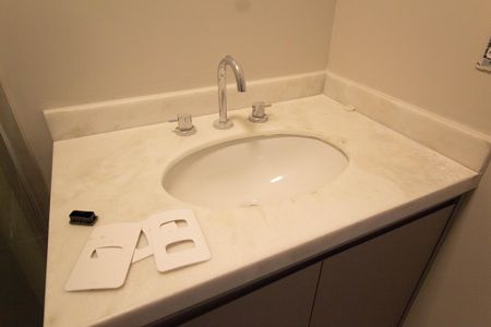 Apartamento à venda com 70m², 2 quartos e 2 vagas Apartamento à venda com 70m², 2 quartos e 2 vagasBanheiro Social