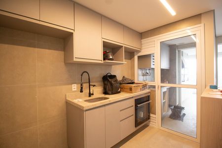 Apartamento à venda com 70m², 2 quartos e 2 vagas Apartamento à venda com 70m², 2 quartos e 2 vagasCozinha