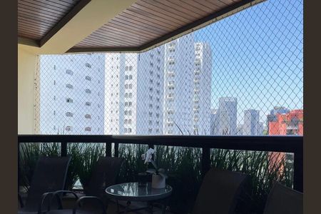 Apartamento à venda com 3 quartos, 200m² em Vila Morumbi, São Paulo