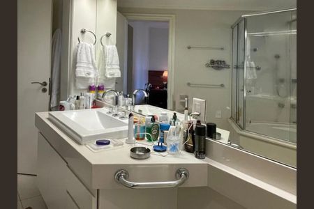 Apartamento à venda com 3 quartos, 200m² em Vila Morumbi, São Paulo