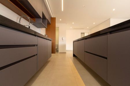 Apartamento para alugar com 107m², 3 quartos e 2 vagas Apartamento para alugar com 107m², 3 quartos e 2 vagasCozinha