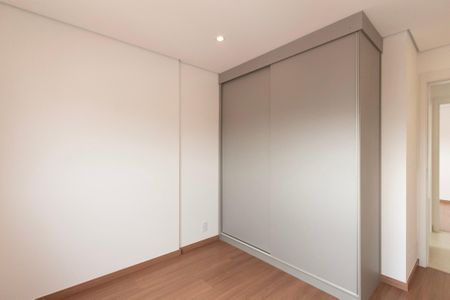 Apartamento para alugar com 107m², 3 quartos e 2 vagas Apartamento para alugar com 107m², 3 quartos e 2 vagasQuarto 2