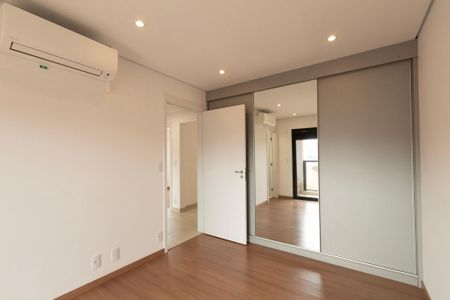 Apartamento para alugar com 107m², 3 quartos e 2 vagas Apartamento para alugar com 107m², 3 quartos e 2 vagasSuíte
