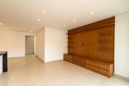 Apartamento para alugar com 107m², 3 quartos e 2 vagas Apartamento para alugar com 107m², 3 quartos e 2 vagasSala