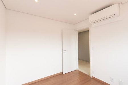 Apartamento para alugar com 107m², 3 quartos e 2 vagas Apartamento para alugar com 107m², 3 quartos e 2 vagasQuarto 1