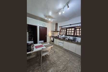 Casa de condomínio à venda com 481m², 4 quartos e 4 vagas Casa de condomínio à venda com 481m², 4 quartos e 4 vagasFoto 37
