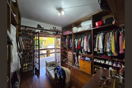 Casa de condomínio à venda com 481m², 4 quartos e 4 vagas Casa de condomínio à venda com 481m², 4 quartos e 4 vagasFoto 29