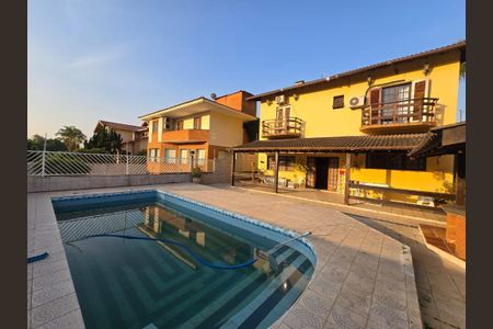 Casa de condomínio à venda com 481m², 4 quartos e 4 vagas Casa de condomínio à venda com 481m², 4 quartos e 4 vagasFoto 05