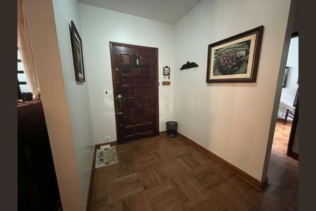 Casa à venda com 213m², 3 quartos e 3 vagas