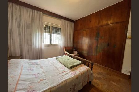 Casa à venda com 3 quartos, 213m² em Vila Mariana, São Paulo
