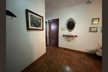 Casa à venda com 3 quartos, 213m² em Vila Mariana, São Paulo