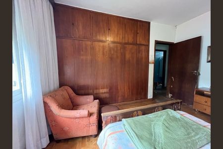 Casa à venda com 213m², 3 quartos e 3 vagas