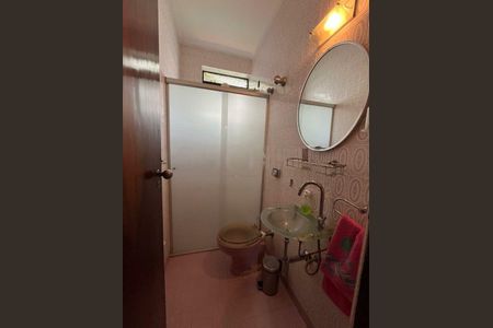 Casa à venda com 3 quartos, 213m² em Vila Mariana, São Paulo