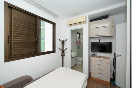 Apartamento à venda com 68m², 2 quartos e 2 vagas Apartamento à venda com 68m², 2 quartos e 2 vagasQUARTO2