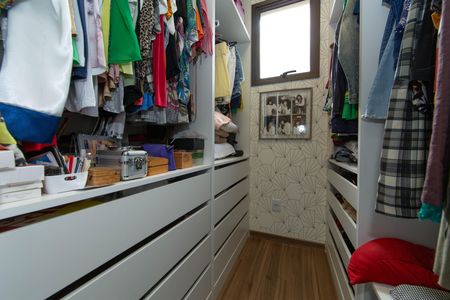 Apartamento à venda com 68m², 2 quartos e 2 vagas Apartamento à venda com 68m², 2 quartos e 2 vagasCLOSET