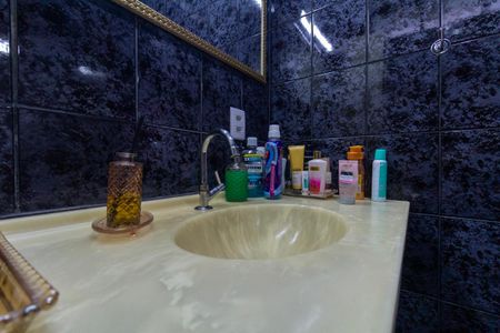 Casa à venda com 254m², 5 quartos e 1 vaga Casa à venda com 254m², 5 quartos e 1 vagaCasa 1 - Banheiro 1