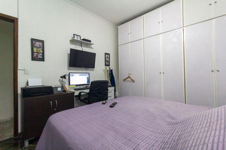 Casa à venda com 254m², 5 quartos e 1 vaga Casa à venda com 254m², 5 quartos e 1 vagaCasa 1 - Quarto 1