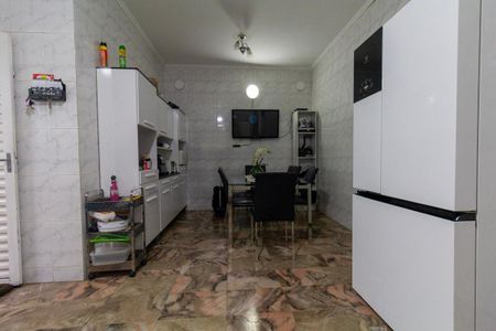 Casa à venda com 254m², 5 quartos e 1 vaga Casa à venda com 254m², 5 quartos e 1 vagaCasa 1 - Cozinha