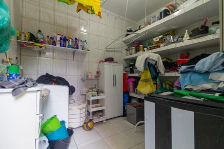 Casa à venda com 254m², 5 quartos e 1 vaga Casa à venda com 254m², 5 quartos e 1 vagaCasa 1 - Área de Serviço