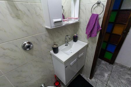 Casa à venda com 254m², 5 quartos e 1 vaga Casa à venda com 254m², 5 quartos e 1 vagaCasa 1 - Banheiro 2