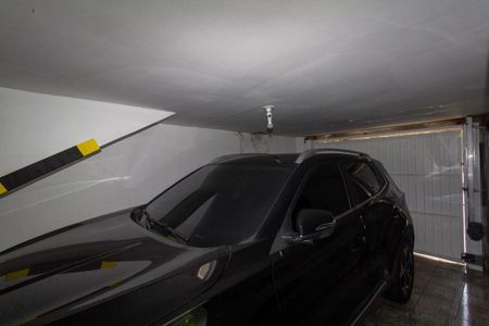 Casa à venda com 254m², 5 quartos e 1 vaga Casa à venda com 254m², 5 quartos e 1 vagaGaragem