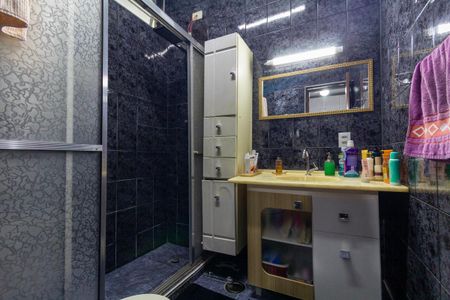 Casa à venda com 254m², 5 quartos e 1 vaga Casa à venda com 254m², 5 quartos e 1 vagaCasa 1 - Banheiro 1