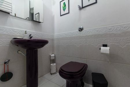 Casa à venda com 254m², 5 quartos e 1 vaga Casa à venda com 254m², 5 quartos e 1 vagaCasa 1 - Lavabo