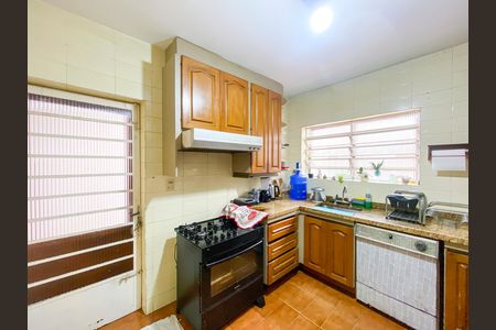 Casa à venda com 171m², 3 quartos e 2 vagas Casa à venda com 171m², 3 quartos e 2 vagasCozinha